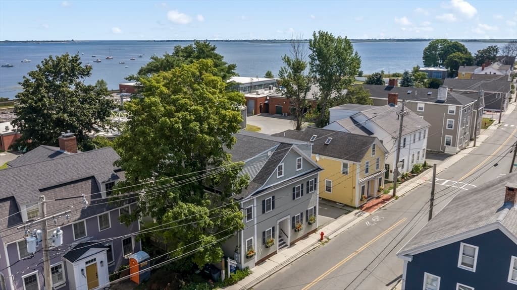 123-125 Water St # 123, Newburyport MA 01950 photo 23