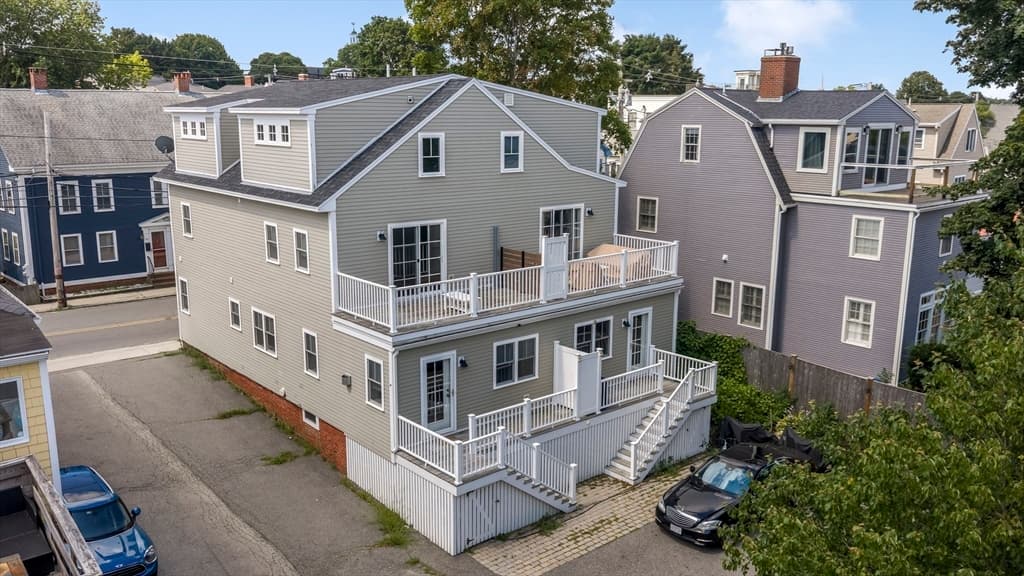 123-125 Water St # 123, Newburyport MA 01950 photo 4