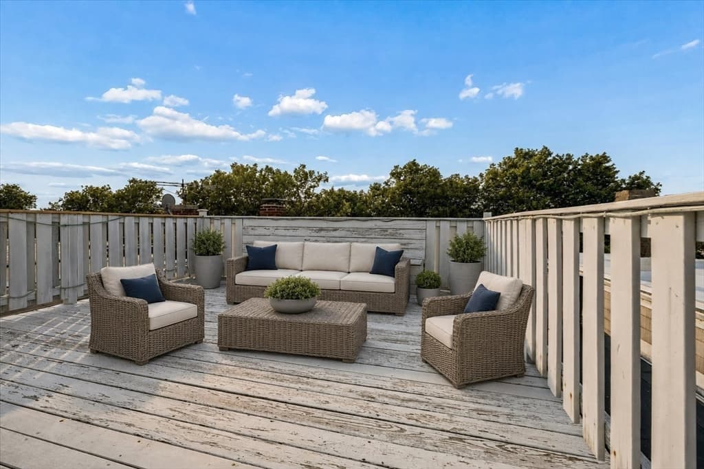 227 Chelsea St, Boston MA 02128 photo 32