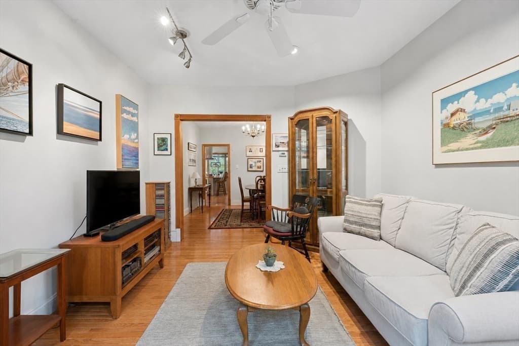 227 Chelsea St, Boston MA 02128 photo 19