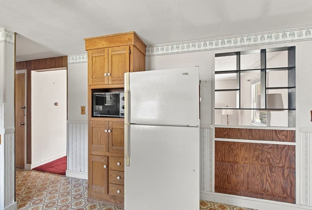 21 Flint St, Danvers MA 01923 photo 15