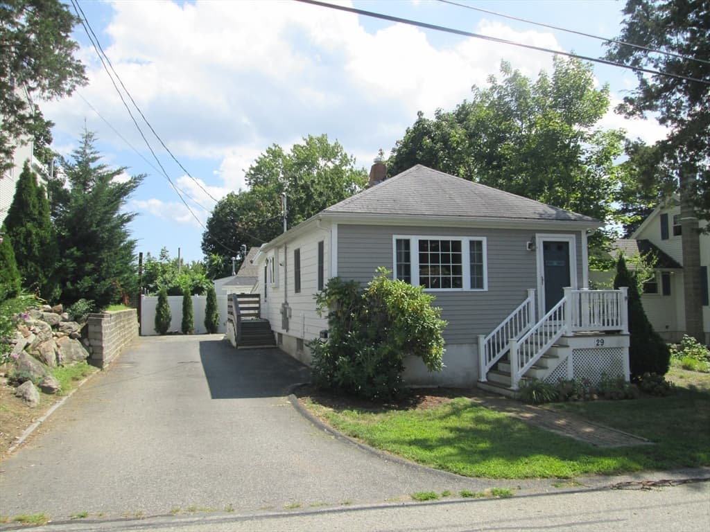 29 Cole St., Kingston MA 02364