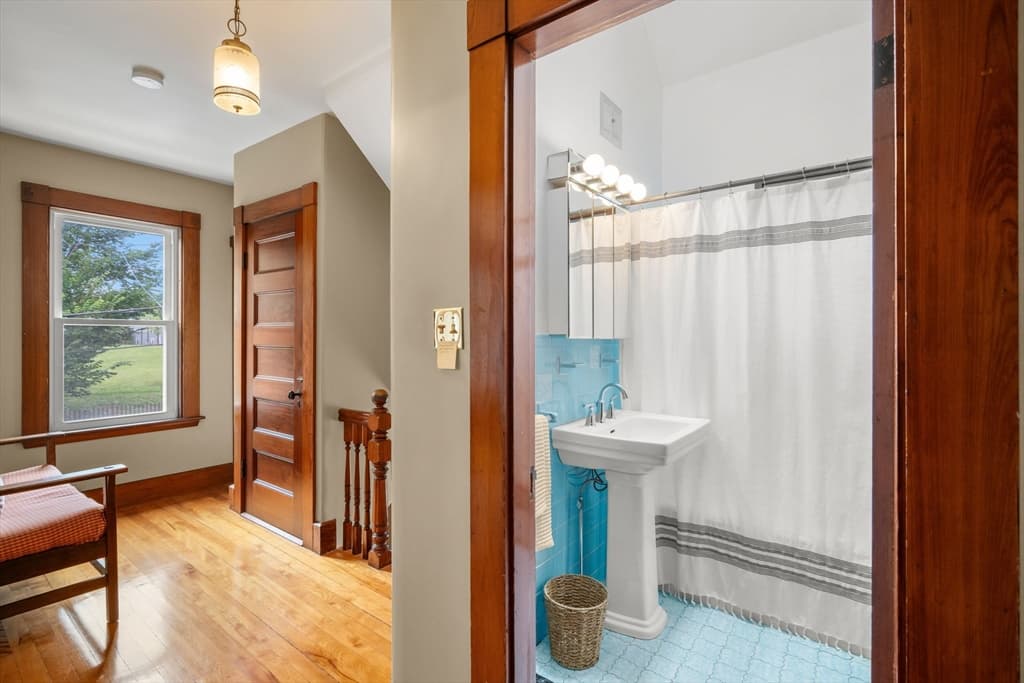 165 E. Lothrop St, Beverly MA 01915 photo 27