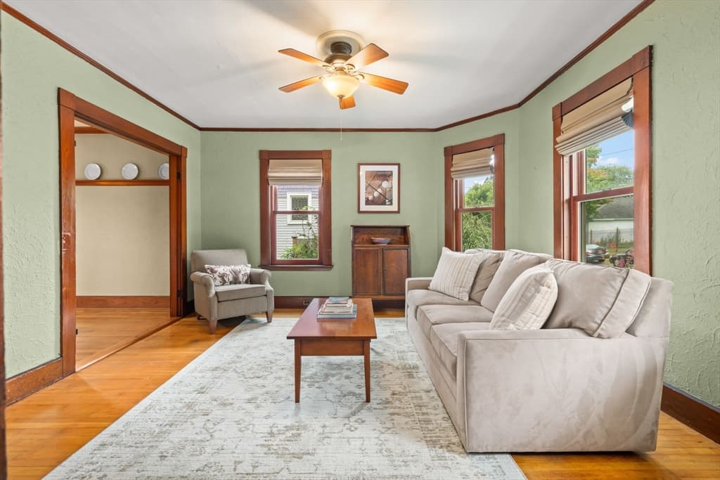 165 E. Lothrop St, Beverly MA 01915 photo 9