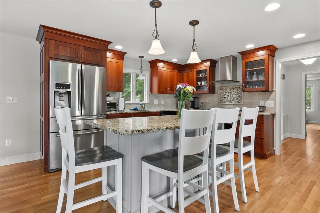 104 Martin Street, North Andover MA 01845 photo 3