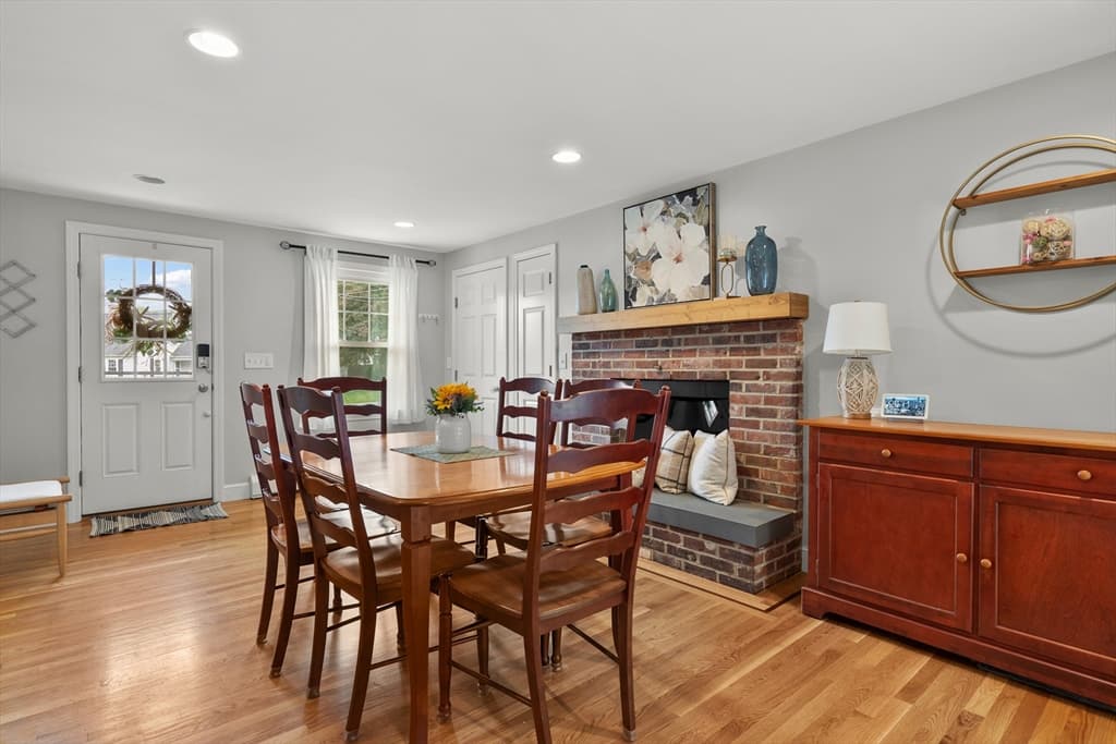 104 Martin Street, North Andover MA 01845 photo 5