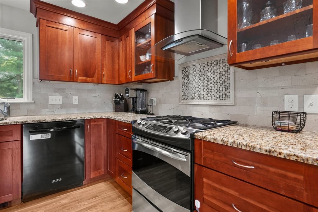 104 Martin Street, North Andover MA 01845 photo 9