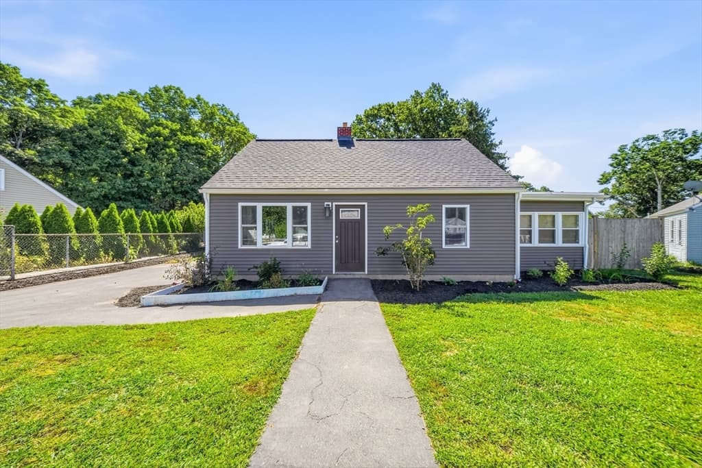 Single Family Residence at 97 Stoughton St, Stoughton MA 02072, Stoughton, photo 2 of 33