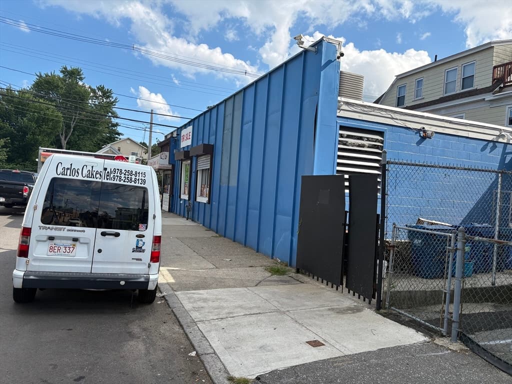 139 Water St, Lawrence MA 01841 photo 7