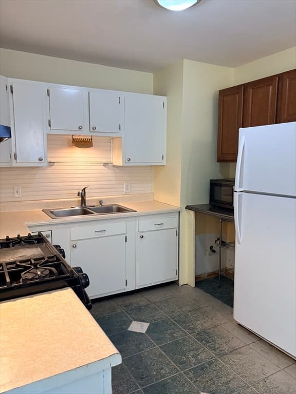 2 Upton St, Fairhaven MA 02719 photo 10