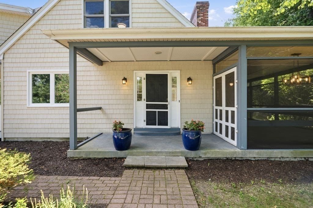 5 Locust St, North Reading MA 01864 photo 6