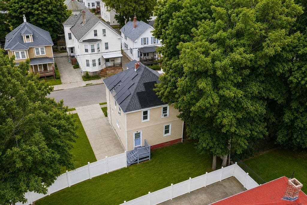 60 Newton St, New Bedford MA 02740 photo 6