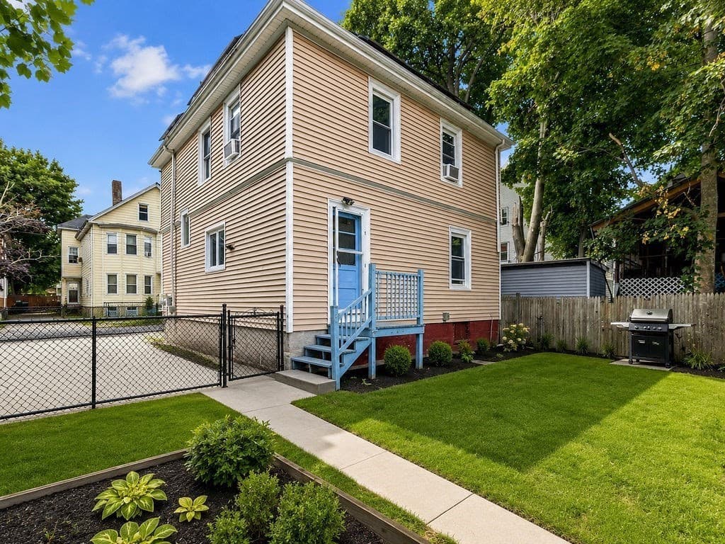 60 Newton St, New Bedford MA 02740 photo 9