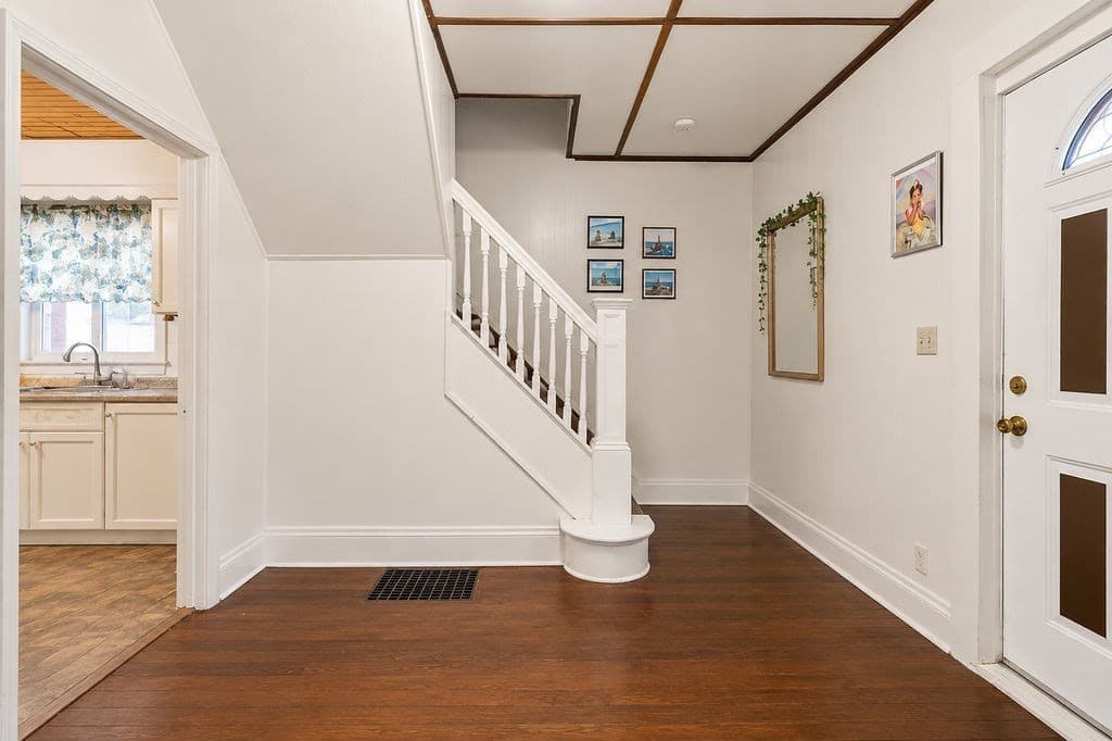 60 Newton St, New Bedford MA 02740 photo 11