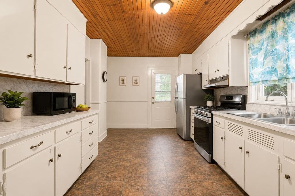 60 Newton St, New Bedford MA 02740 photo 19