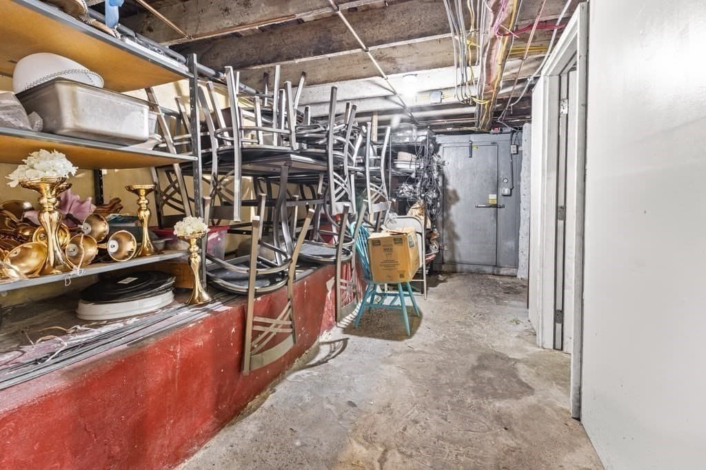 89 S Broadway, Lawrence MA 01843 photo 11