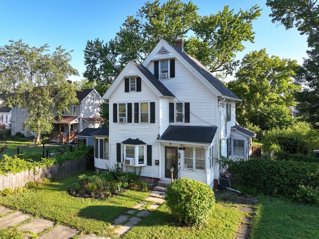 112 Hampshire St, Springfield MA 01151