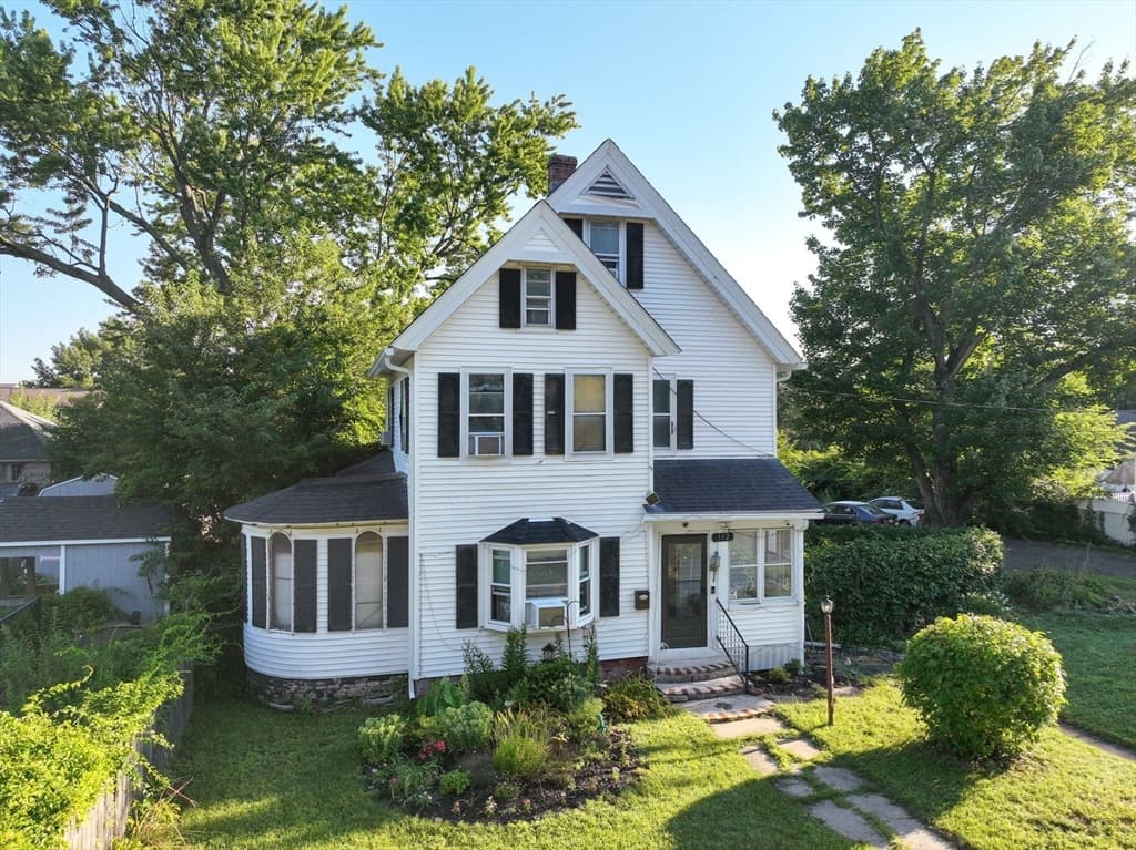 112 Hampshire St, Springfield MA 01151 photo 31