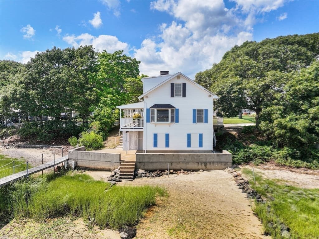 584 Circuit Ave, Bourne MA 02559 photo 27
