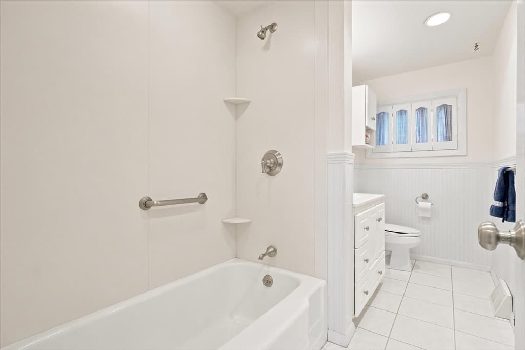 349 Pleasant Street, Framingham MA 01701 photo 28