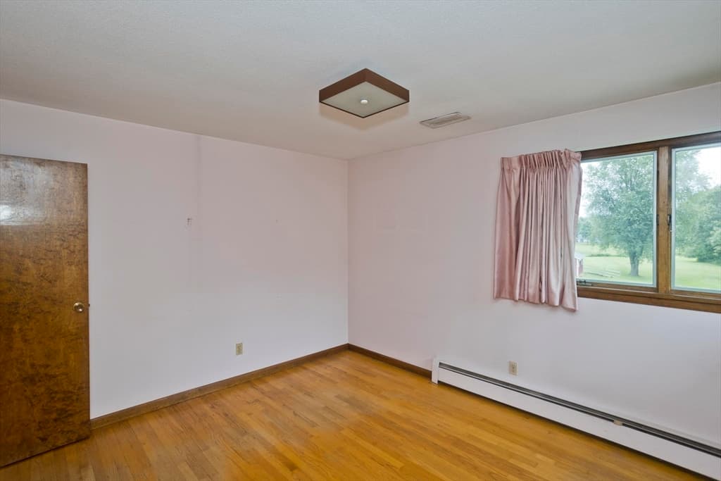 233 Lathrop St, South Hadley MA 01075 photo 16
