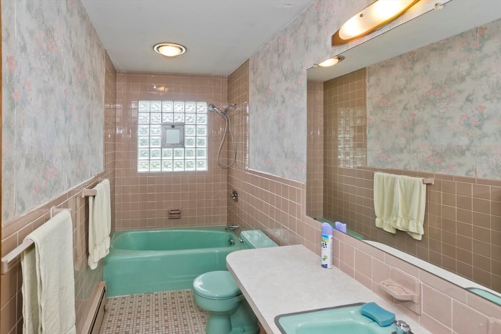 233 Lathrop St, South Hadley MA 01075 photo 22