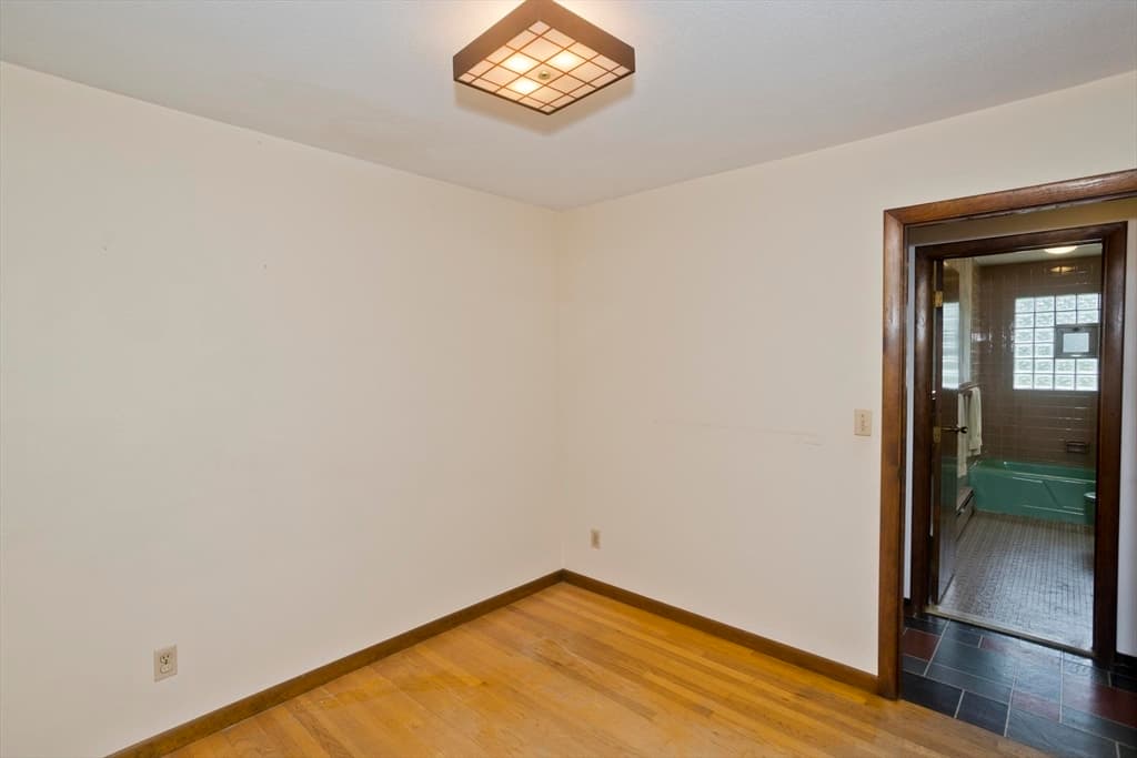 233 Lathrop St, South Hadley MA 01075 photo 19