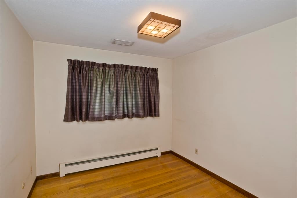 233 Lathrop St, South Hadley MA 01075 photo 21
