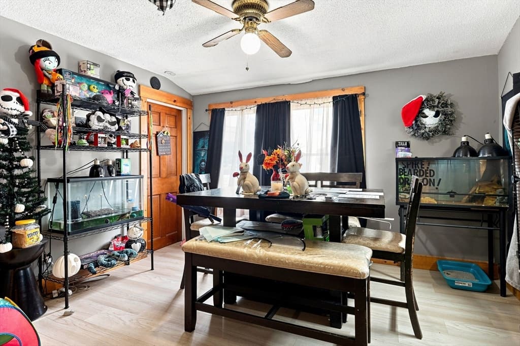 14 Perrault, Chicopee MA 01013 photo 11