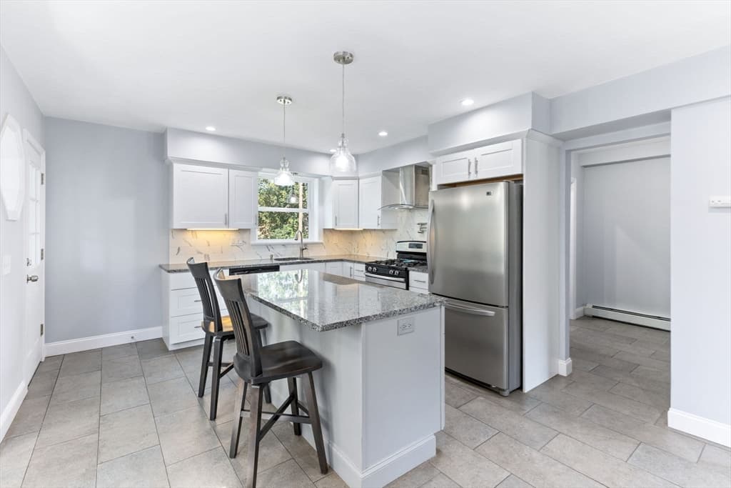 32 Cottage St, Taunton MA 02780 photo 7