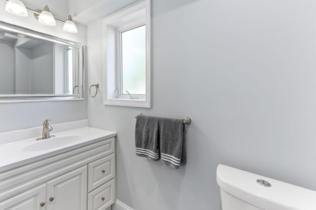 32 Cottage St, Taunton MA 02780 photo 11