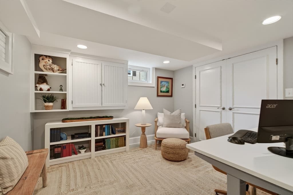 165 Thacher, Milton MA 02186 photo 27
