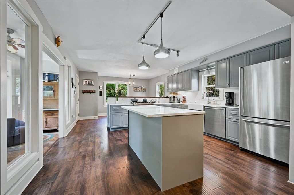 Single Family Residence at 139 Montague City Road, Greenfield MA 01301, Greenfield, photo 4 of 34
