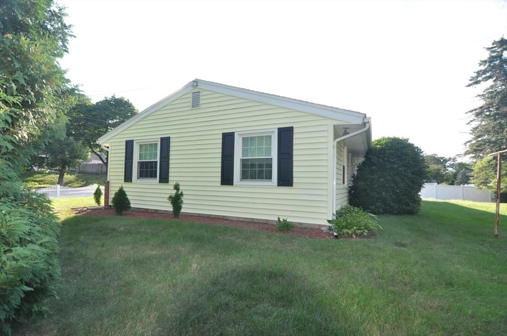 4 Blackstone St, Peabody MA 01960 photo 10