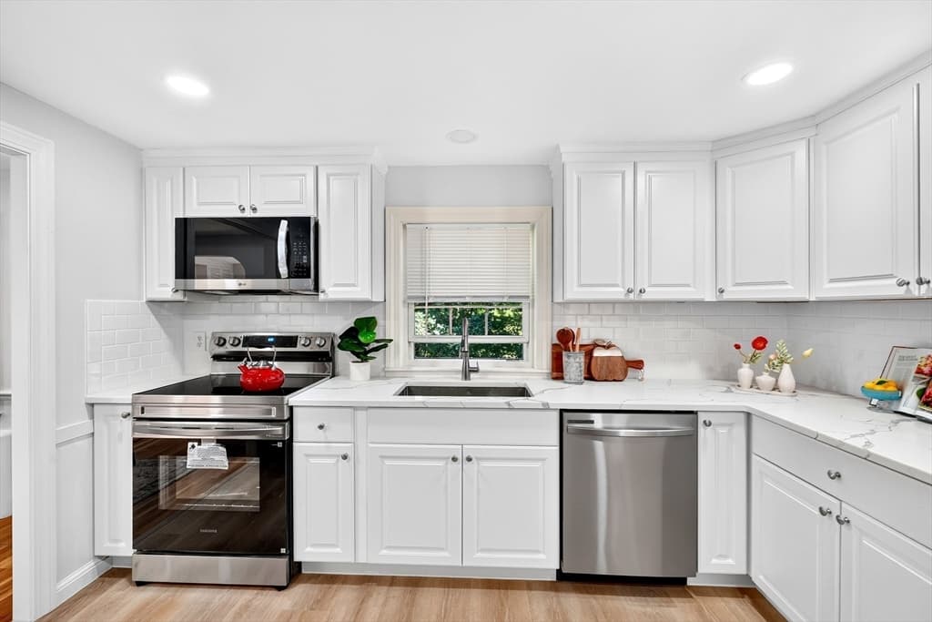 12 Fisher Terrace, Woburn MA 01801 photo 7