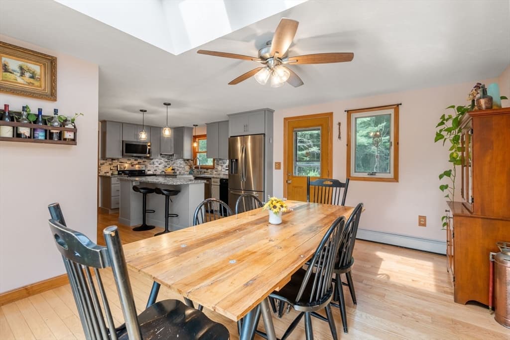 Single Family Residence at 202 Franklin St, Halifax MA 02338, Halifax, photo 6 of 40