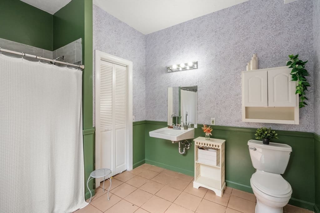 Single Family Residence at 202 Franklin St, Halifax MA 02338, Halifax, photo 31 of 40