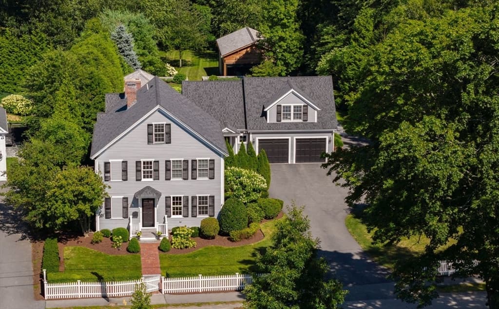 68 School Street, Hingham MA 02043