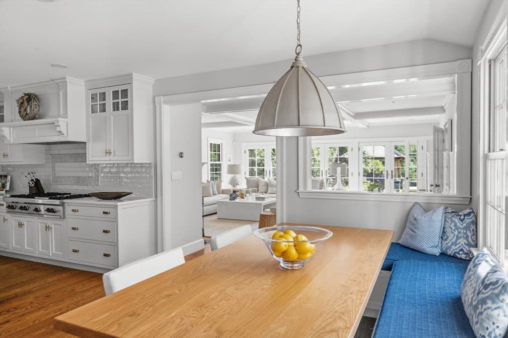 68 School Street, Hingham MA 02043 photo 5