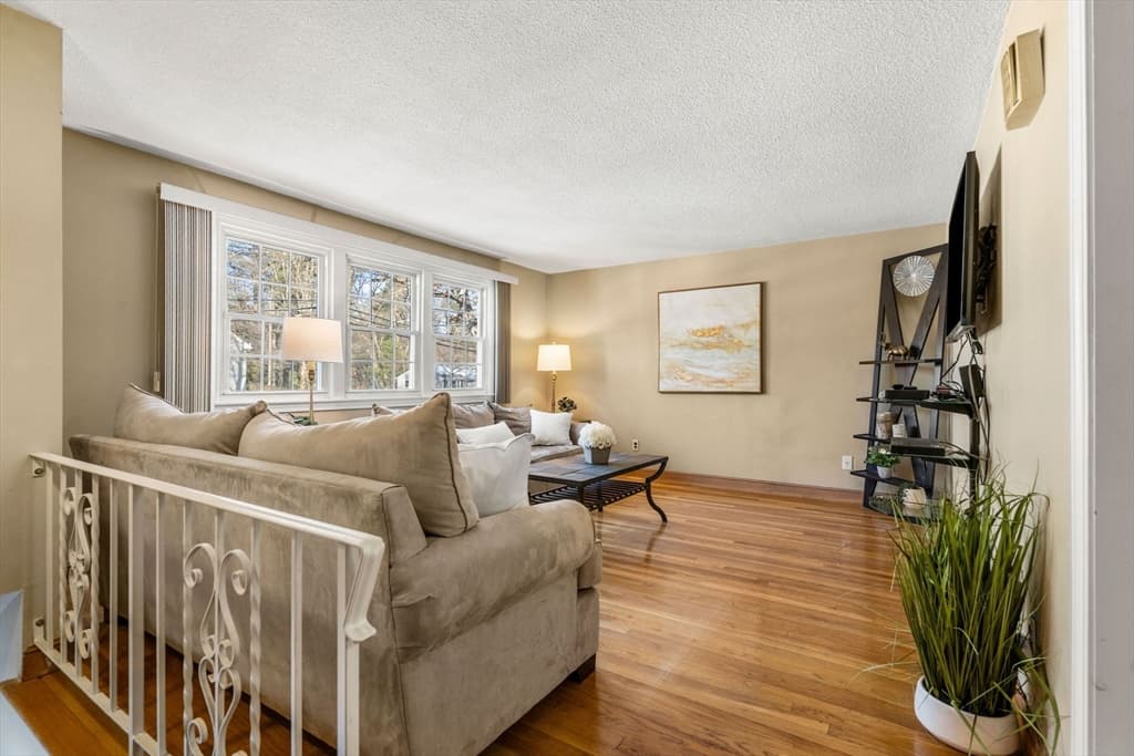 133 Mill Street, Burlington MA 01803 photo 4