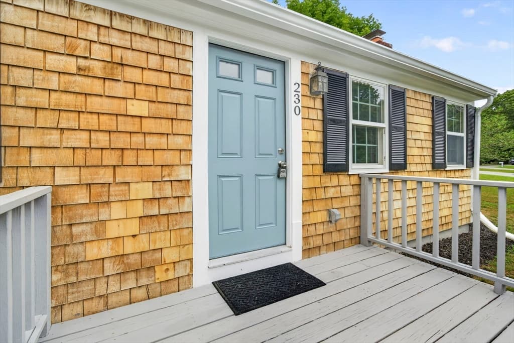 230 Race Ln, Barnstable MA 02648 photo 2
