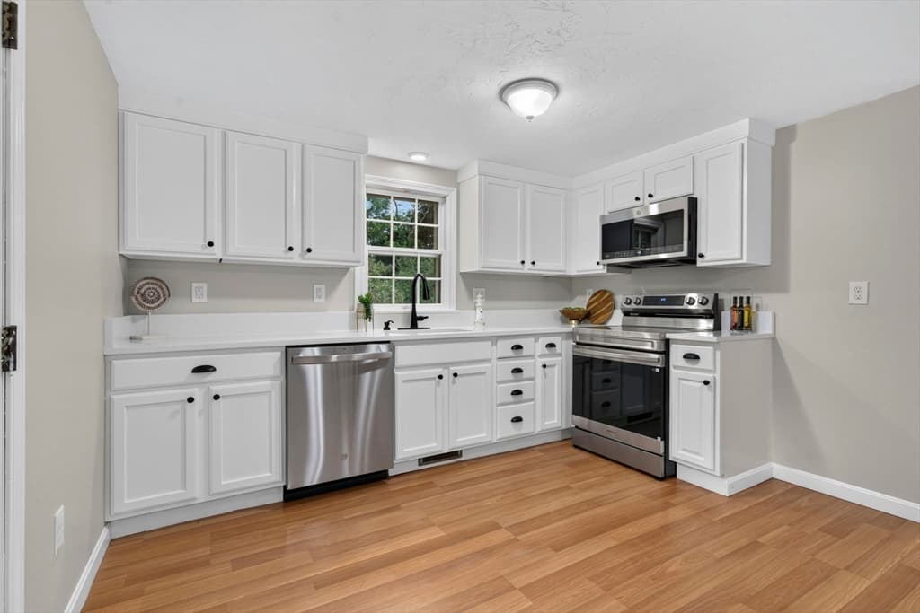 230 Race Ln, Barnstable MA 02648 photo 11