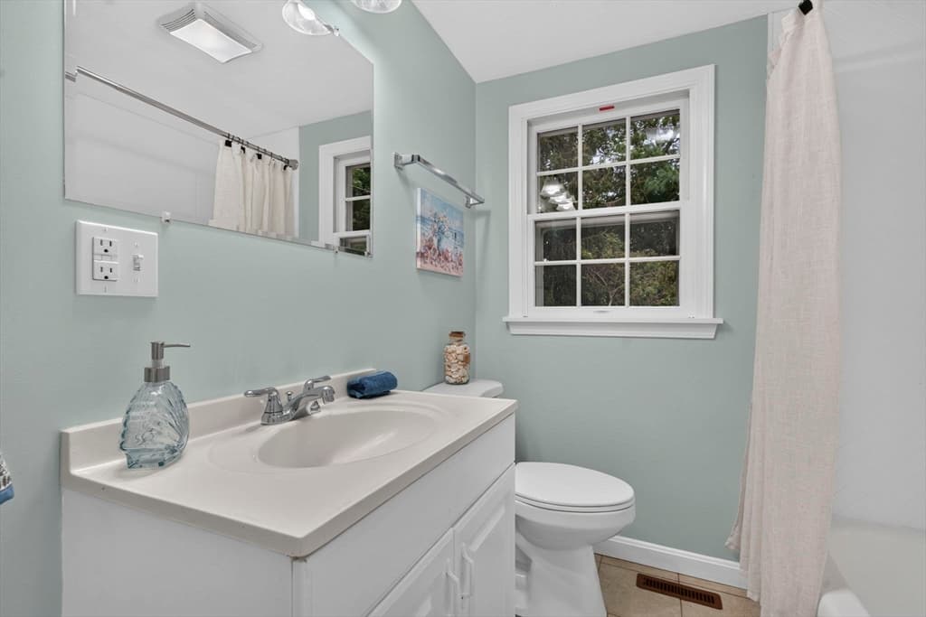 230 Race Ln, Barnstable MA 02648 photo 19