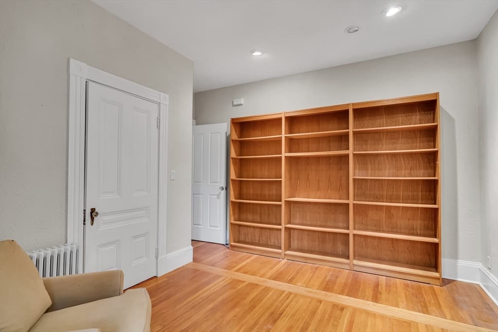 16 Harris St, Brookline MA 02446 photo 23