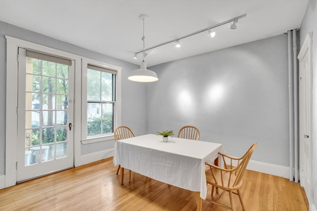 16 Harris St, Brookline MA 02446 photo 10