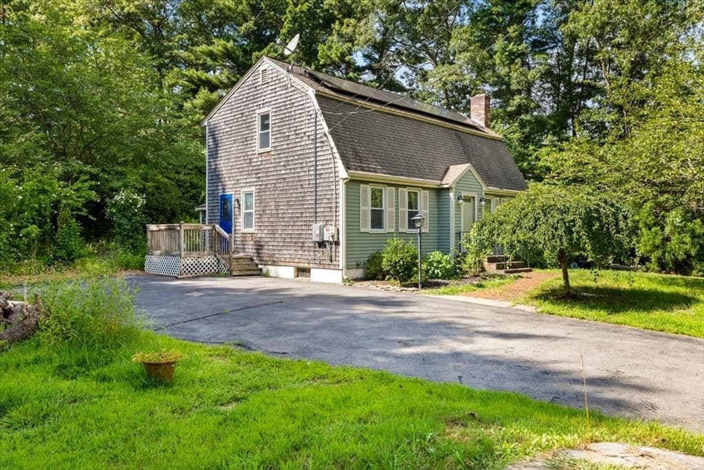 350 Harvey St, Taunton MA 02780 photo 4