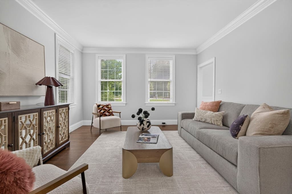 Single Family Residence at 8 Sterling Ct., Northborough MA 01532, Northborough, photo 4 of 42