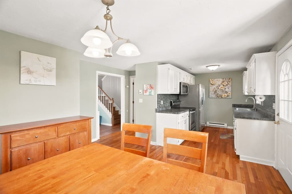 Condominium at 38 Plantation Rd # 38, Oxford MA 01540, Oxford, photo 13 of 39