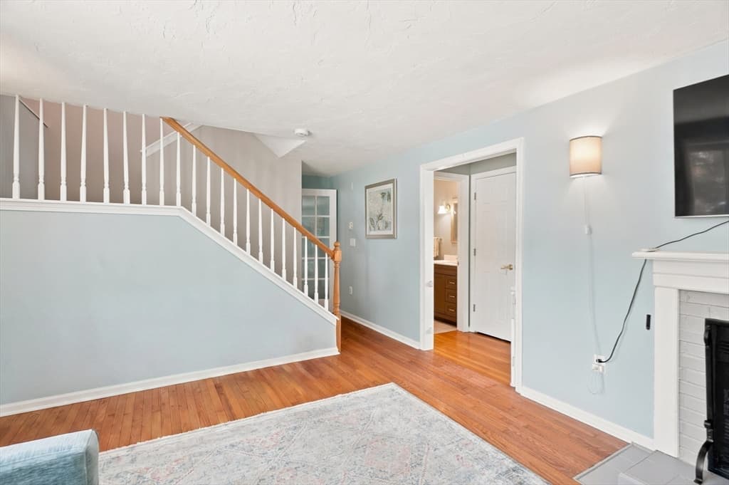 Condominium at 38 Plantation Rd # 38, Oxford MA 01540, Oxford, photo 9 of 39