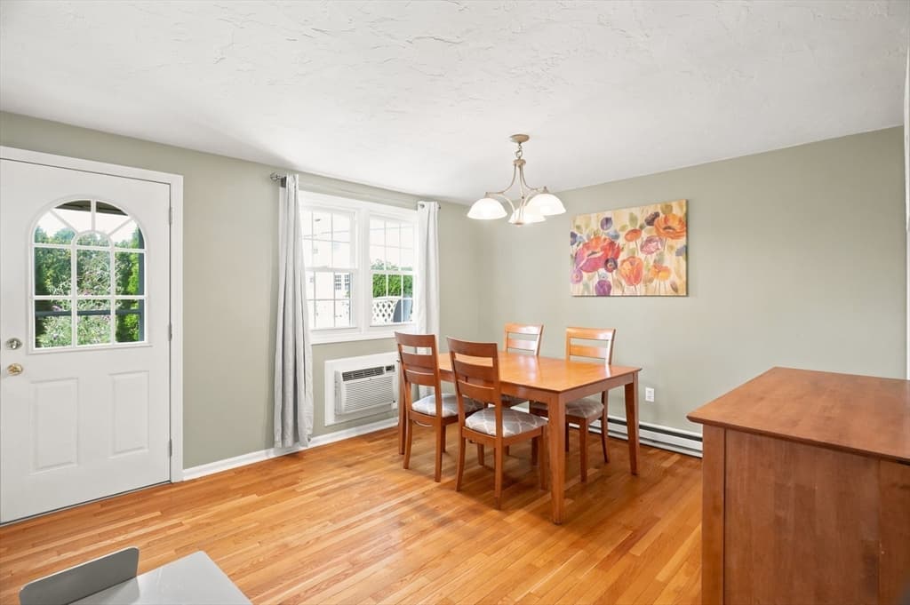 Condominium at 38 Plantation Rd # 38, Oxford MA 01540, Oxford, photo 11 of 39